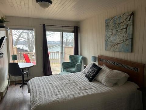Merland Park Minnow Motel Пиктон Экстерьер фото